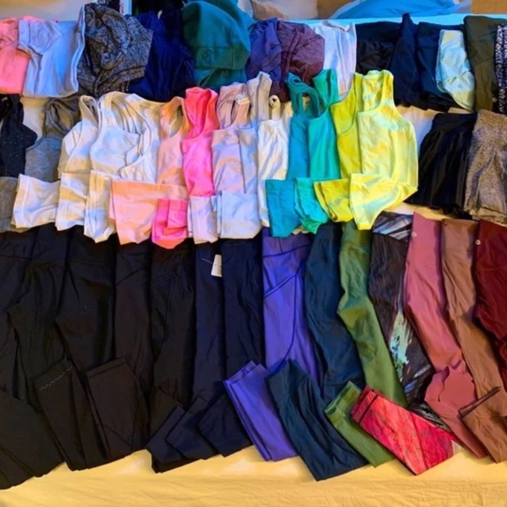 Lululemon 2 item mystery BOX